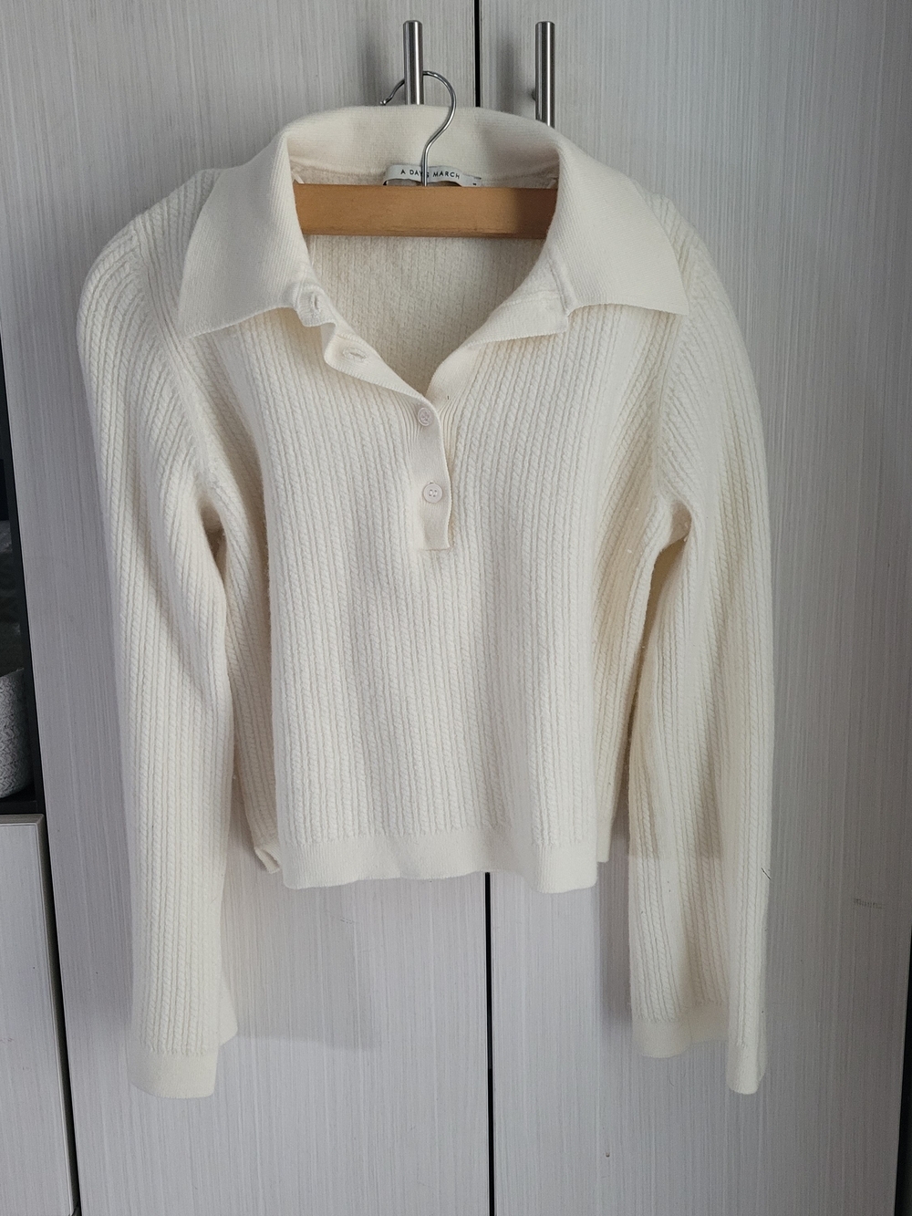 Women's Cream Ribbed Collar Sweater - Picture 2 of 9